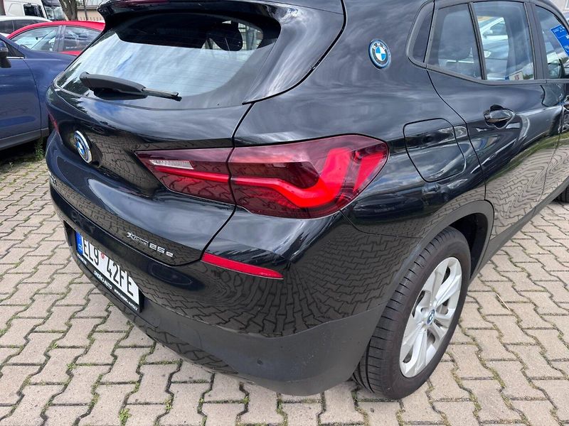BMW X2 (2022) 4X4 25E 1,5i 162KW ZÁRUKA DPH - fotka 12 z 50