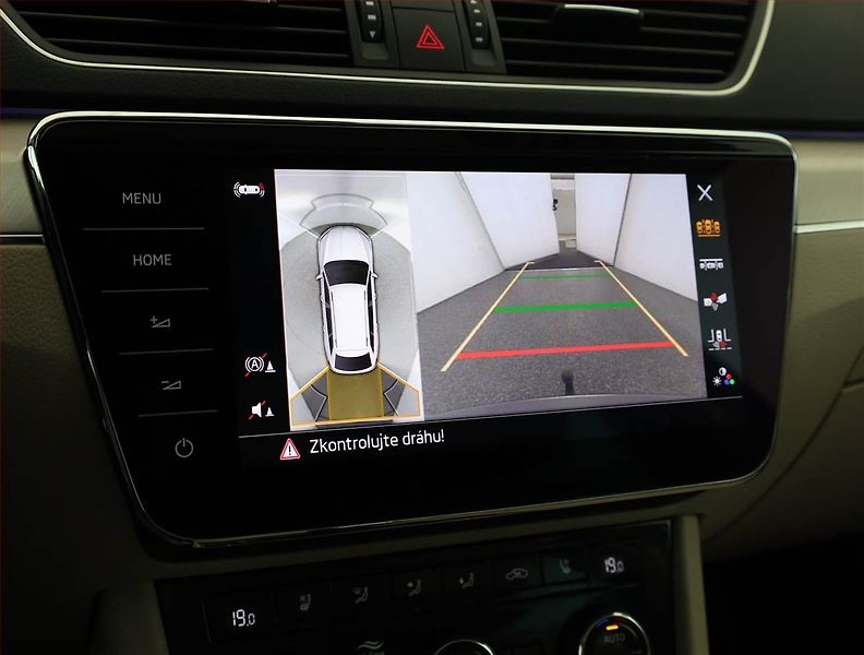 Škoda Superb (2022) Laurin&Klement 2.0 TDI - fotka 13 z 20