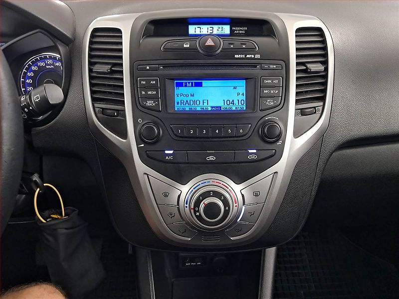 Hyundai ix20 (2013) 1.4 CVVT, ČR,1.maj - fotka 12 z 17