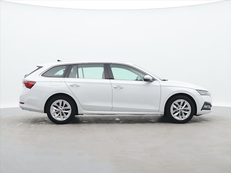 Škoda Octavia 1,5 - fotka 8 z 26