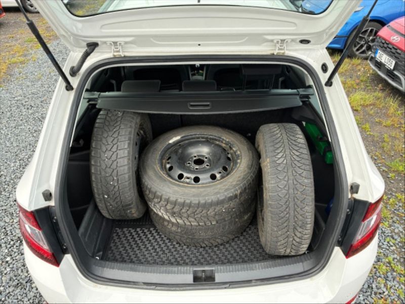Škoda Fabia 1,0 TSI Style - fotka 9 z 10