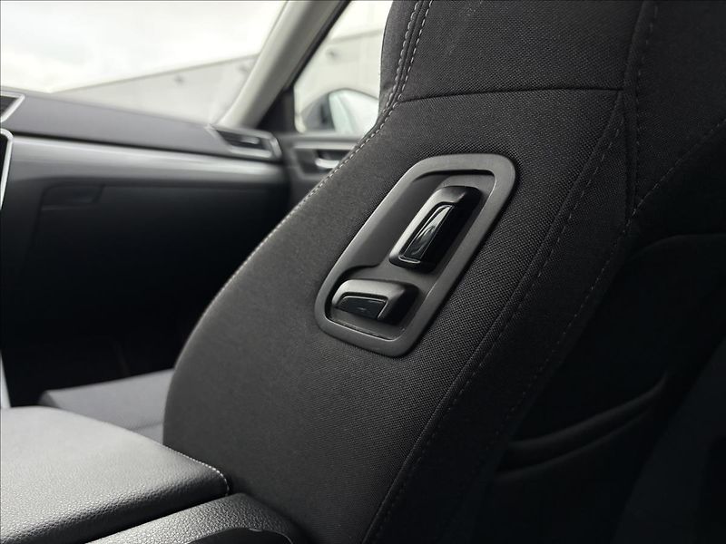Škoda Superb 2,0 TDI 110kW Style DSG - fotka 19 z 42