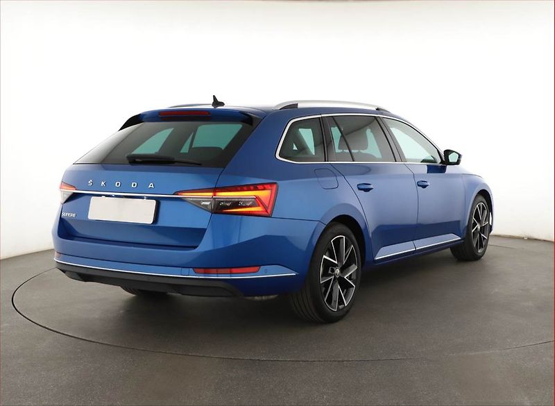 Škoda Superb (2022) Style Plus 2.0 TSI - fotka 5 z 20