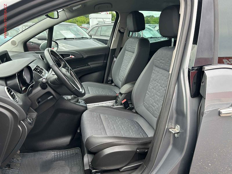 Opel Meriva (2015) 1.4T, AC, TZ - fotka 9 z 16