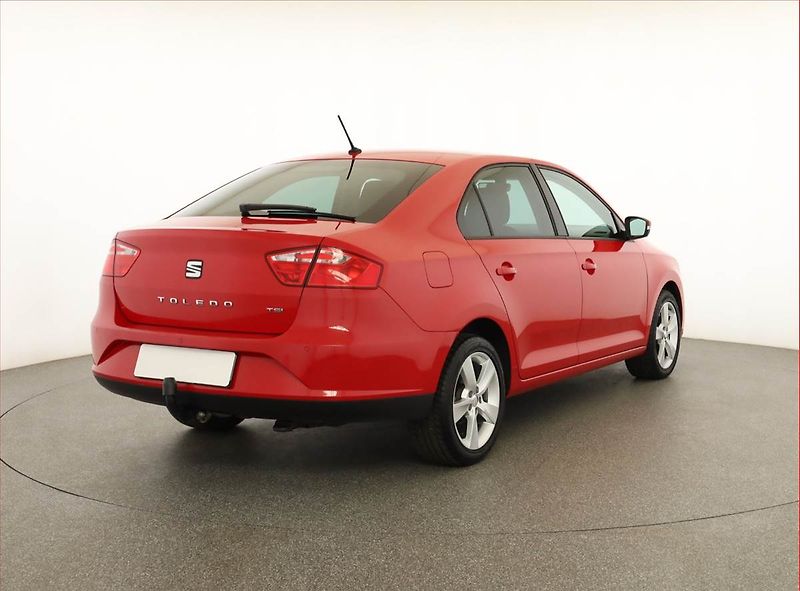 Seat Toledo (2015) 1.2 TSI, Serv.kniha, Navi - fotka 5 z 18