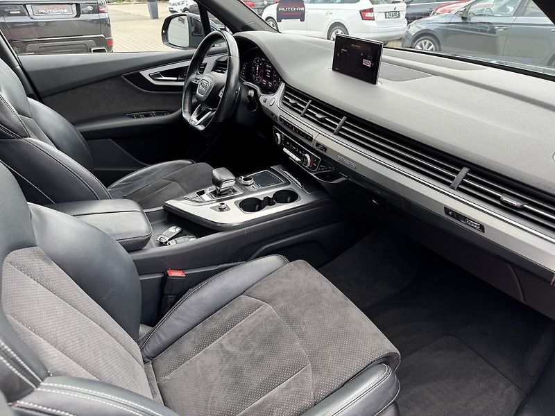 Audi Q7 (2016) 3.0TDi S-Line LED Bose Vzduch - fotka 17 z 50