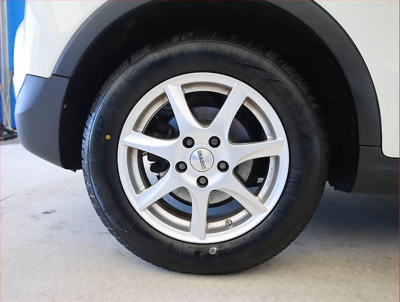 SsangYong Tivoli (2020) 1.5 T-GDI, Tempomat - fotka 14 z 15