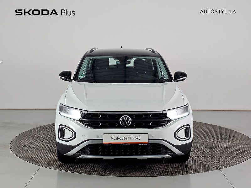 Volkswagen T-Roc (2025) 1.0TSI 85kW LIFE WEBASTO - fotka 4 z 29