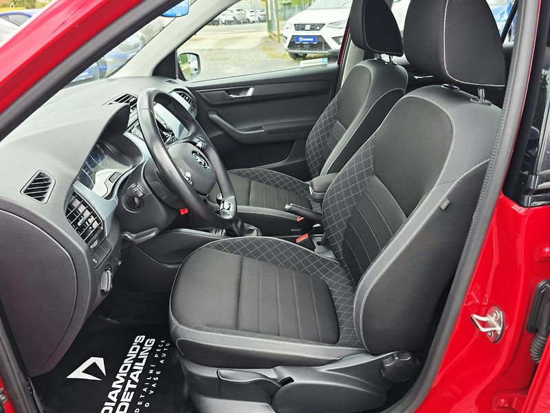 Škoda Fabia 1.0TSI 70KW TOUR SmartLink ČR - fotka 12 z 31