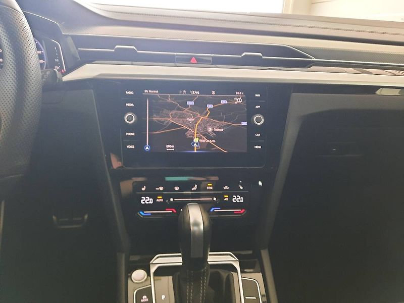 Volkswagen Arteon Shooting Brake (2022) R-Line 2.0 TSI (140kW/190k) DS - fotka 12 z 27