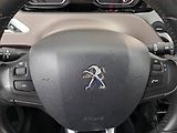 Peugeot 2008 (2015) 1.4 HDi, Tempomat - náhled 18