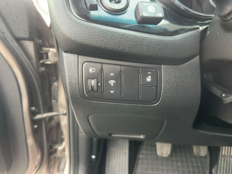 Kia Ceed (2015) 1.4LPG, 73KW, PLNÁ VÝBAVA - fotka 19 z 25