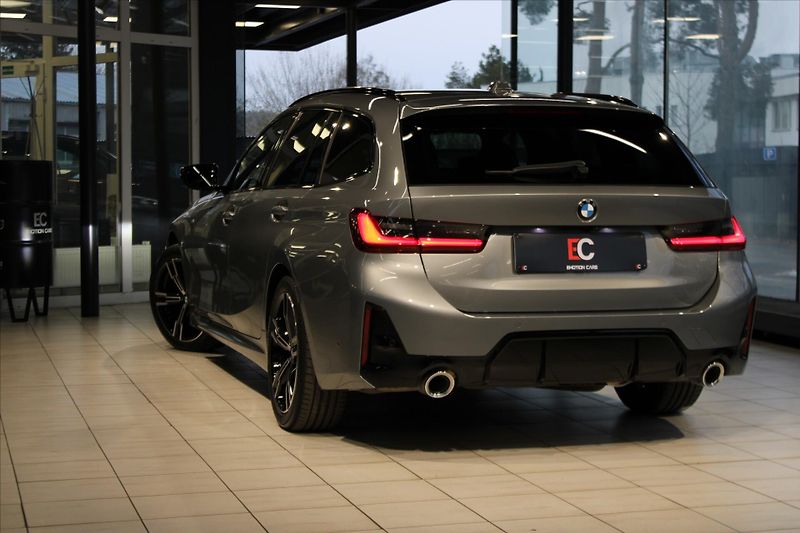 BMW Řada 3 320d xDrive M Sport DAProf/360 - fotka 33 z 35