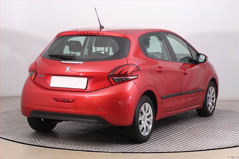 Peugeot 208 (2019) Active 1.2 PureTech, ČR,1.maj - fotka 5 z 16