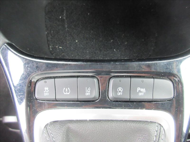 Opel Crossland 1,2 Turbo 81 kW - fotka 12 z 19