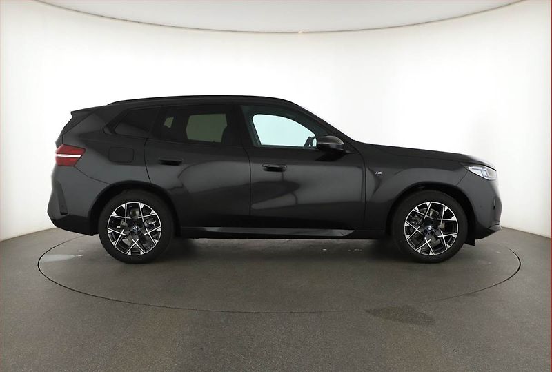 BMW X3 (2025) 20 xDrive, M SPORT, DPH - fotka 6 z 27