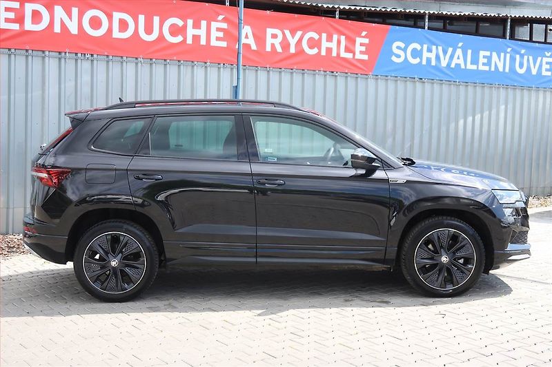 Škoda Karoq (2023) Sportline 1.5 TSI - fotka 6 z 20