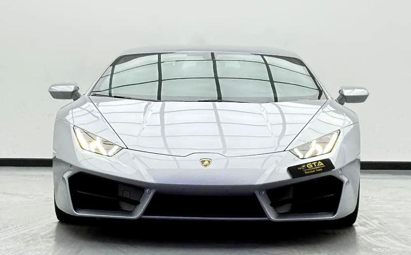 Lamborghini Huracán (2016) Zadokolka V10 - fotka 2 z 14