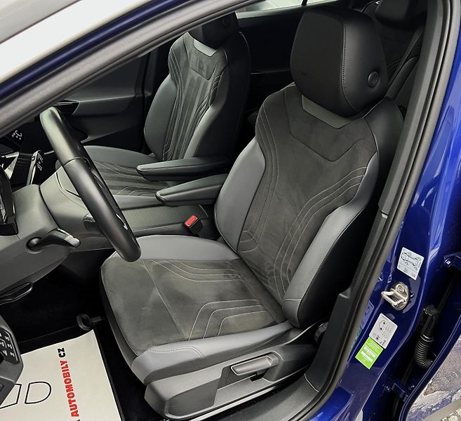 Volkswagen ID.4 ID4 Pro 150kw kam360 ACC 95,1S - fotka 11 z 33
