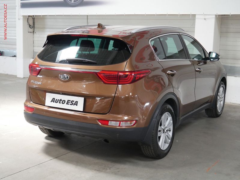 Kia Sportage (2017) 1.6, ČR, servis.kniha - fotka 6 z 23