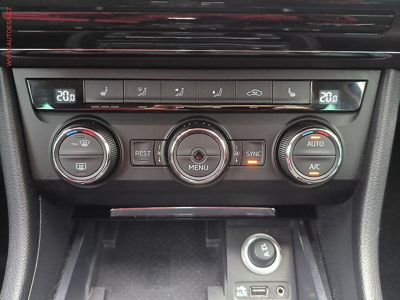 Škoda Superb (2017) 2.0 TDi 4x4, Style, DSG - fotka 17 z 25