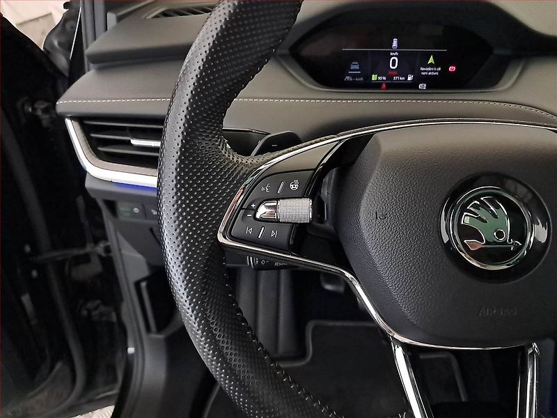 Škoda Enyaq (2023) Sportline iV 80 (82 kWh) - fotka 25 z 31