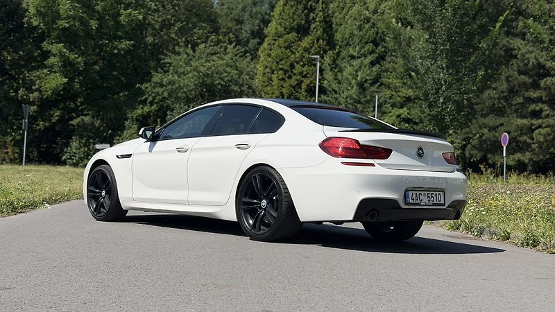 BMW Řada 6 (2014) - fotka 2 z 7