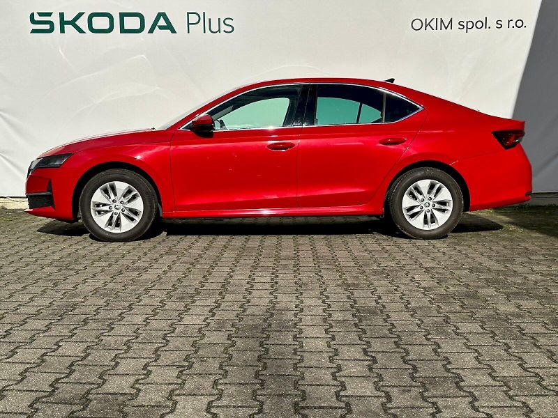 Škoda Octavia (2024) 1.5 TSI 110kW MHEV Selection D - fotka 3 z 23