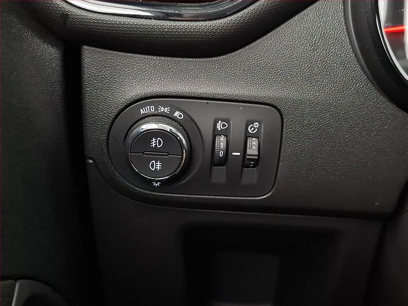 Opel Crossland X (2021) 1.2, ČR,1.maj, Serv.kniha - fotka 17 z 18