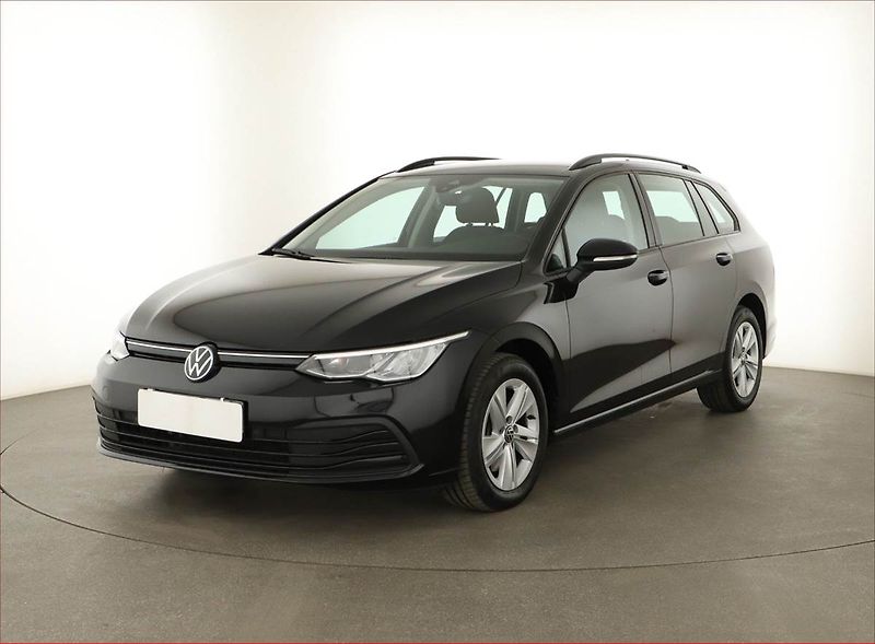 Volkswagen Golf (2023) Life 2.0 TDI, Automat - fotka 2 z 20