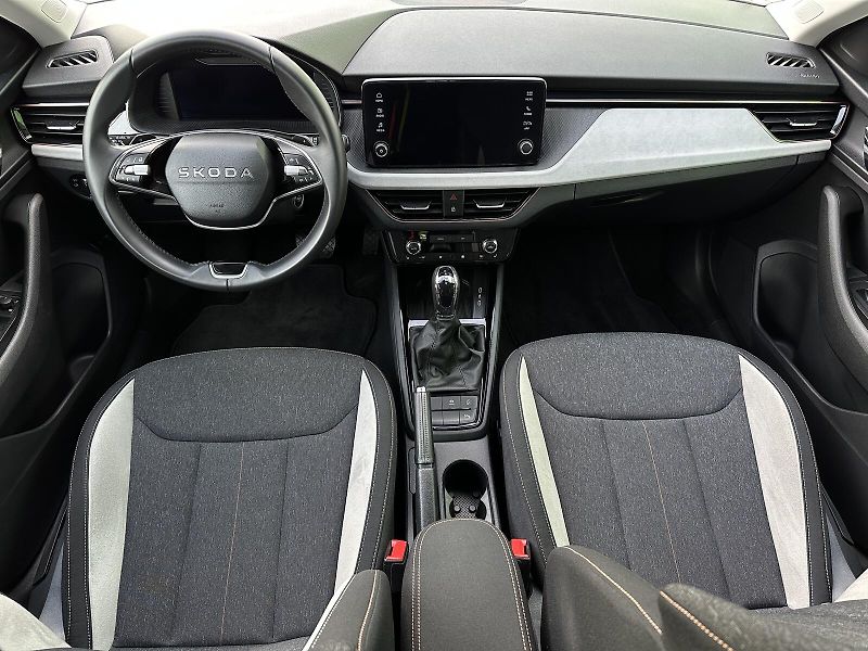 Škoda Scala 1.0TSi DSG 116PS LED V.Cockpit - fotka 39 z 47