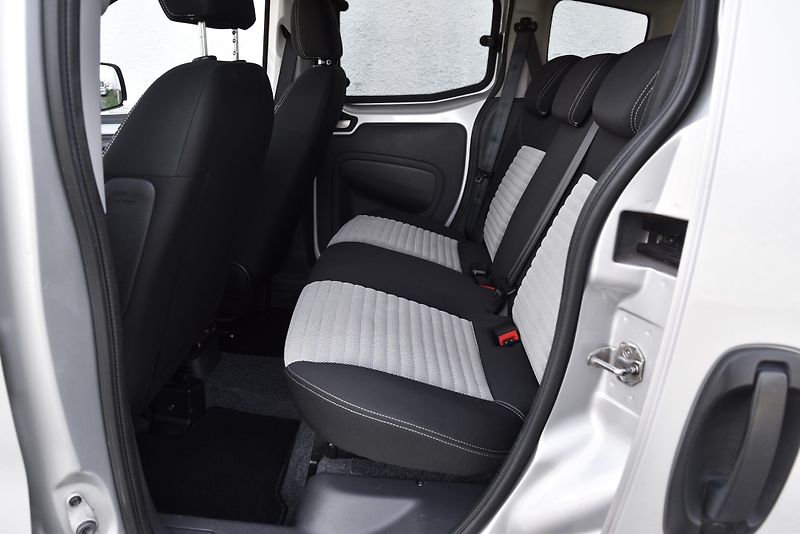 Fiat Qubo 1.3 MultiJet,KLIMA,PDC,ALU16 - fotka 30 z 44