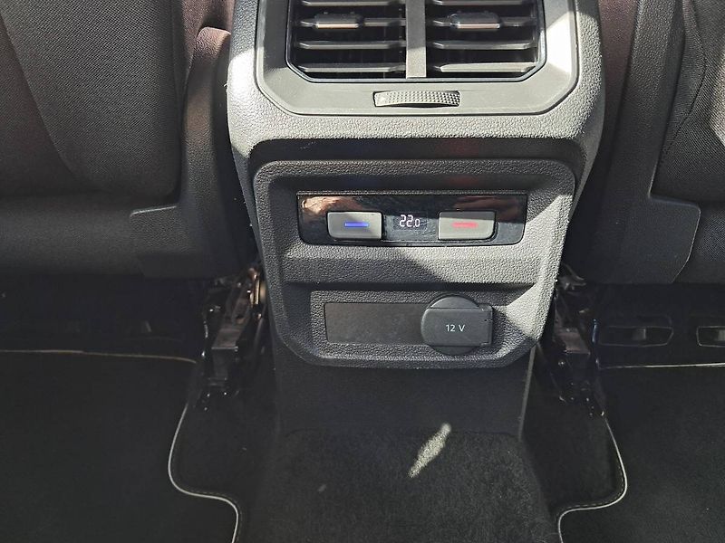 Volkswagen Tiguan (2018) COMFORTLINE 2.0 TSI / 132 kW D - fotka 26 z 35