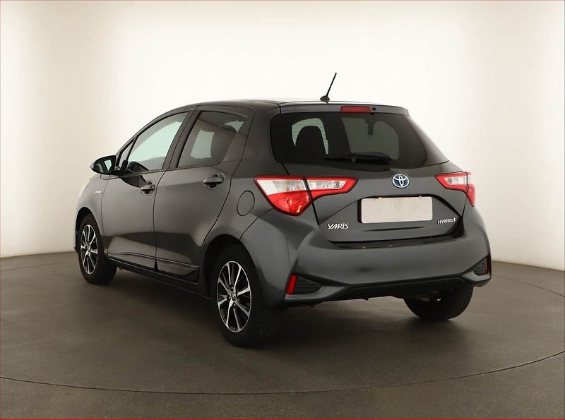 Toyota Yaris (2018) 1.5 Hybrid, Automat - fotka 4 z 14