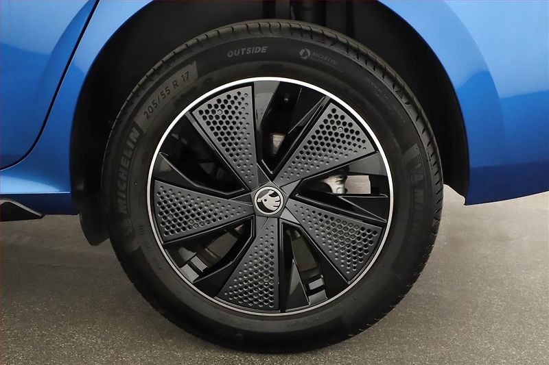 Škoda Kamiq (2026) 1.0 TSI, MONTE CARLO, AUTOMAT - fotka 15 z 15
