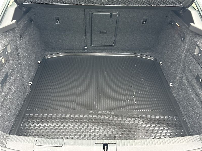 Škoda Superb 1,4 TSI 150PS  Style Plus 4x4 - fotka 44 z 58