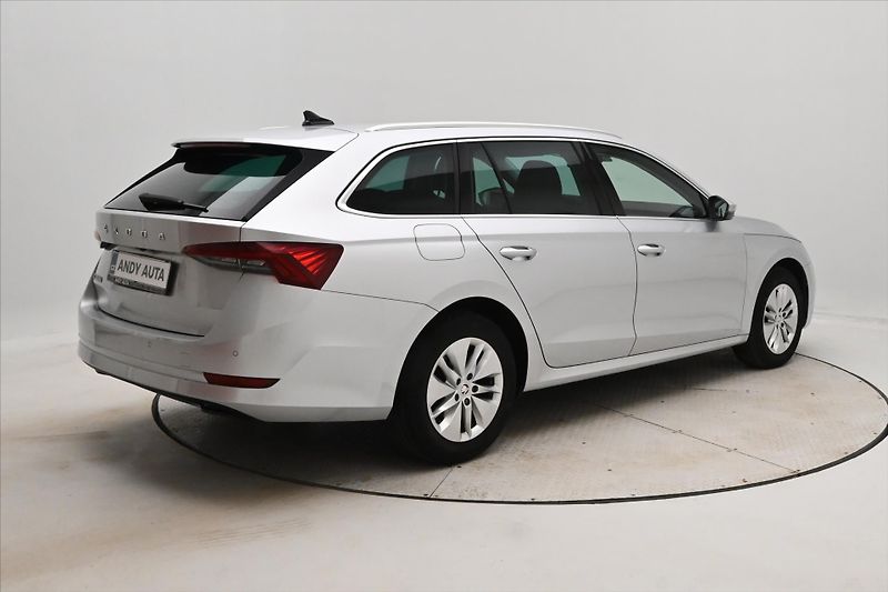 Škoda Octavia 2,0 TDI 110kW DSG Ambition Zár - fotka 5 z 24