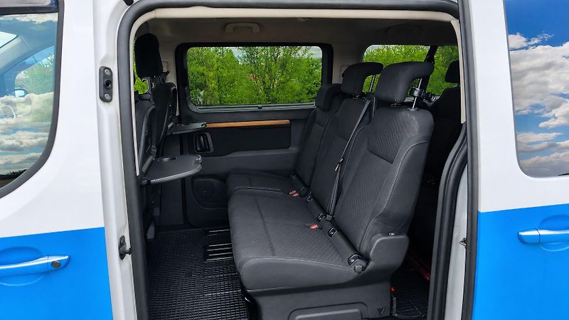 Toyota ProAce (2022) ČR L2 Automat 8 pax Webasto - fotka 13 z 28