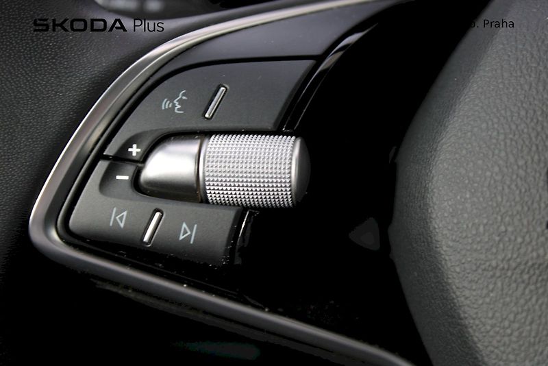 Škoda Scala (2024) 1.0 TSI 85 kW Selection - fotka 12 z 25