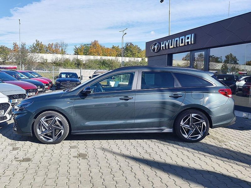 Hyundai i30 1.5 T-GDI/103kW N-Line DCT - fotka 8 z 35