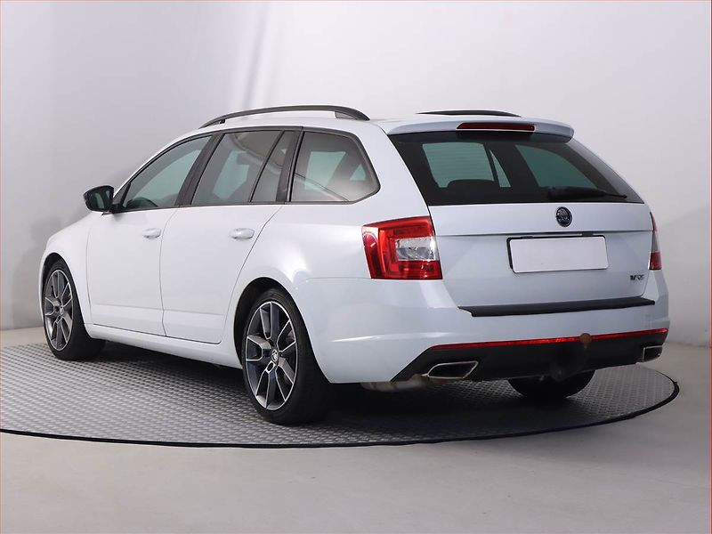 Škoda Octavia (2016) 2.0 TDI, Automat, Serv.kniha - fotka 4 z 18