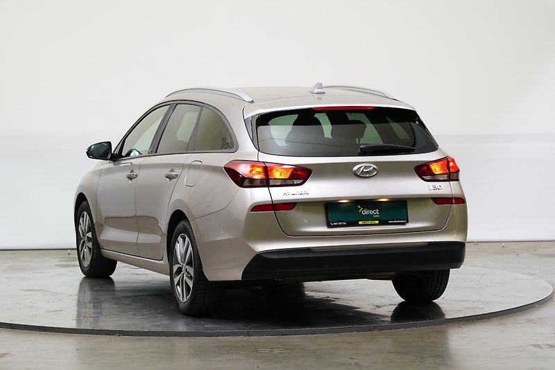 Hyundai i30 - fotka 7 z 23