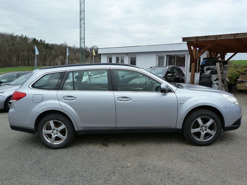 Subaru Outback 2,0D  110kW BRD - fotka 4 z 18