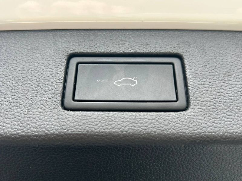 Volkswagen Arteon Shooting Brake (2023) 2.0 TDI 147 kW DSG panorama He - fotka 21 z 35