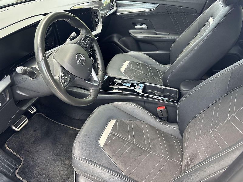 Opel Mokka (2022) 1.2 Turbo AT Ultimate - fotka 7 z 28
