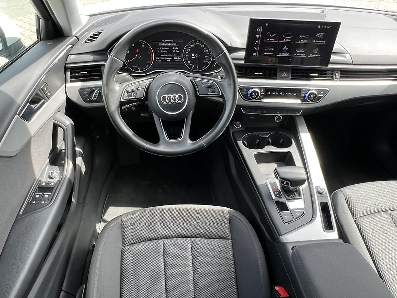 Audi A4 Avant (2022) 2.0 TDI - fotka 22 z 33