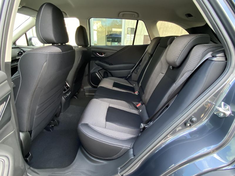 Subaru Outback 2.5i-ACTIVE EyeSight  - fotka 12 z 20