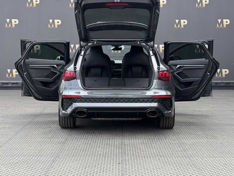 Audi RS 3 (2024) 2.5TFSi 294kW Quattro, Matrix  - fotka 11 z 57