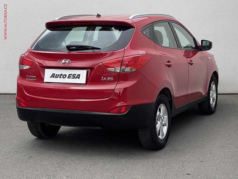 Hyundai ix35 (2013) 1.6 GDi, Klima - fotka 4 z 15