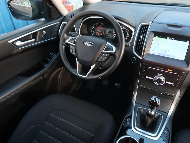 Ford Galaxy (2016) 2.0 TDCi, 4X4, 7 míst - fotka 7 z 17